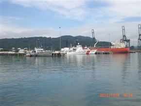 �p�i�}�^�� �ʉ߂̑D���@�̌����s�L�`�^�͂̎d�g�݂��킩��