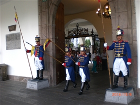 �G�N�A�h���A�L�g�Ɛԓ�