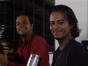 �G�N�A�h���̊C�ӂ̒��@�T���[�i�X�̗l�q