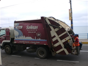 �G�N�A�h���@�T���^ �G���i���A�T���[�i�X�̓d�C�A�K�X�A�����̏�