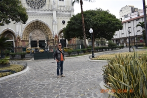 �O�A���L�[�� (Guayaquil) - �G�N�A�h���ő�̍`�p�s�s