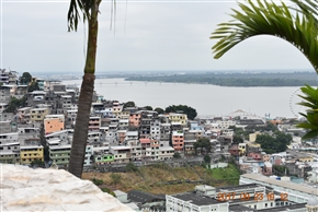 �O�A���L�[�� (Guayaquil) - �G�N�A�h���ő�̍`�p�s�s