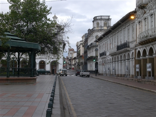 エクアドル クエンカ (Cuenca) 世界遺産の文化都市