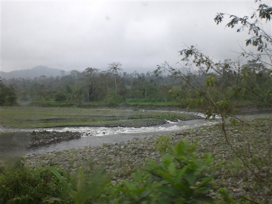 エクアドル アンデス 列車の旅 山岳鉄道 悪魔の鼻