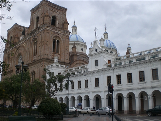 エクアドル クエンカ (Cuenca) 世界遺産の文化都市