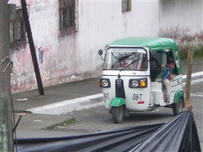 エクアドル アンデス 列車の旅 山岳鉄道 悪魔の鼻